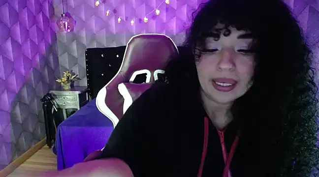 Sofiacowperx online show from 02/14/25, 12:57