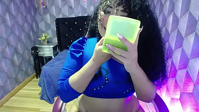 Sofiacowperx online show from 02/15/25, 11:17