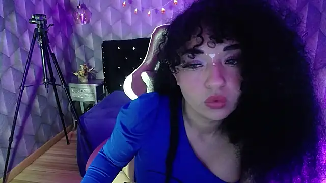 Sofiacowperx online show from 02/16/25, 08:54