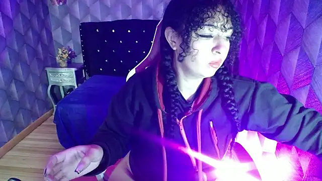 Sofiacowperx online show from 02/22/25, 12:51