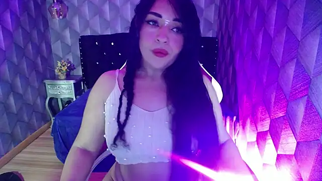 Sofiacowperx online show from 02/22/25, 03:58