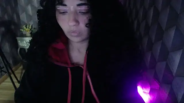 Sofiacowperx online show from 02/25/25, 07:36