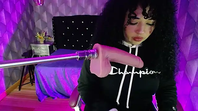 Sofiacowperx online show from 03/03/25, 07:06