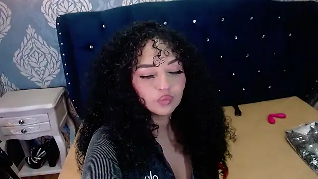 Sofiacowperx online show from 03/21/26, 07:39