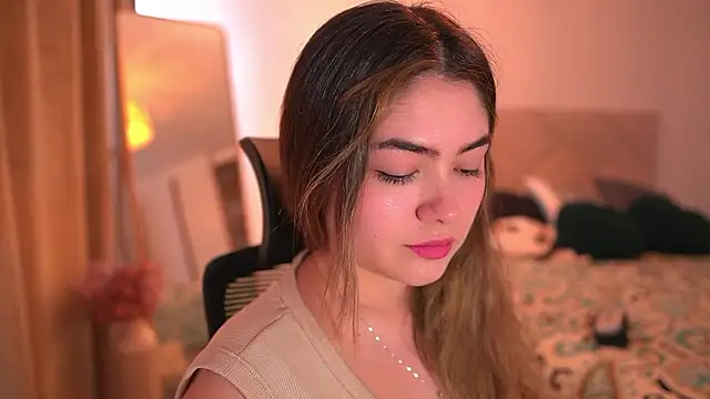 Lau Bee online show from 03/12/26, 06:58