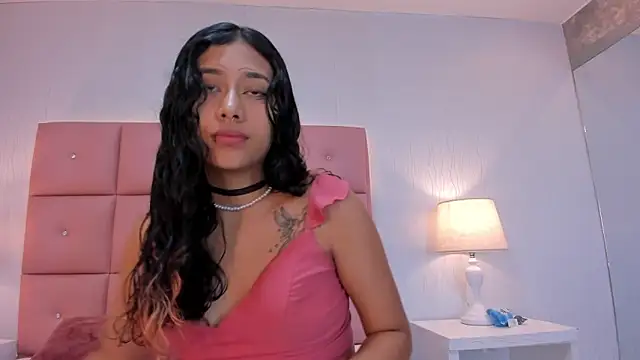 laura smith33 online show from 03/12/25, 02:34