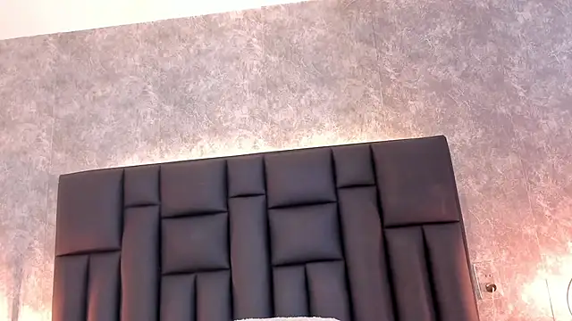 laura smith33 online show from 03/13/25, 02:33