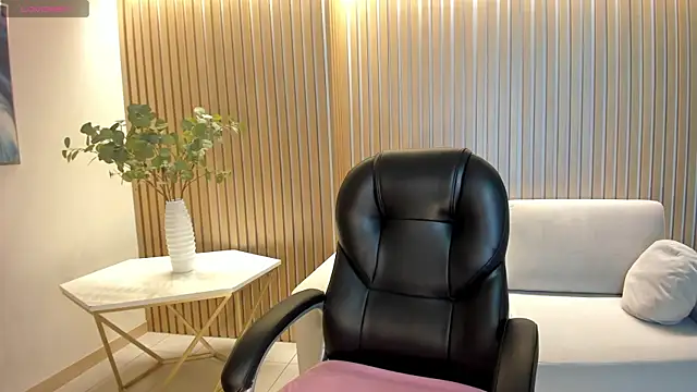 SavannahStorm online show from 03/21/26, 12:10