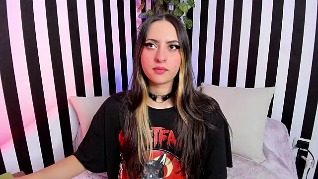 liz goth online show from 04/21/26, 02:01