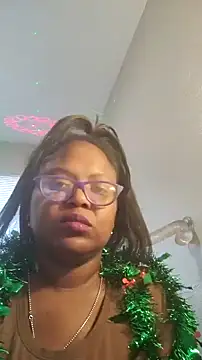 Snapshot of Needmehard chatting on 12/24/24, 02:33 Needmehard online show from 12/24/24, 02:33