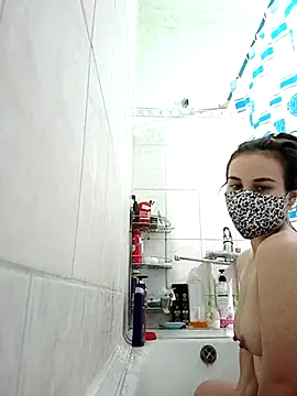 MikaKors online show from 12/05/24, 04:34