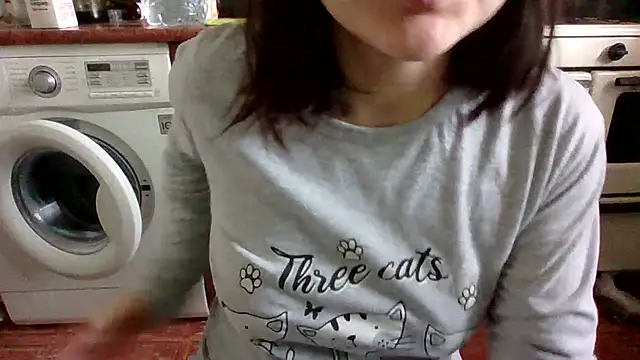 MikaKors online show from 02/15/25, 07:38