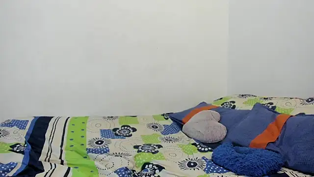 Nathaly love96 online show from 03/22/25, 10:48