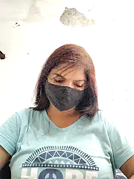 illay love online show from 04/13/26, 05:35