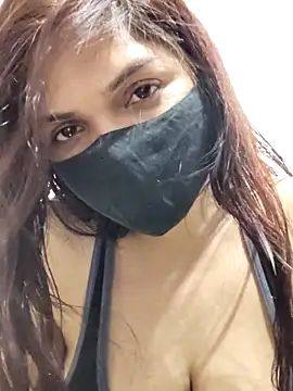 illay love online show from 04/14/26, 05:52