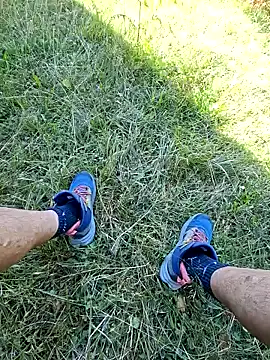 Snapshot of tony7567 chatting on 10/01/25, 11:49 tony7567 online show from 10/01/25, 11:49