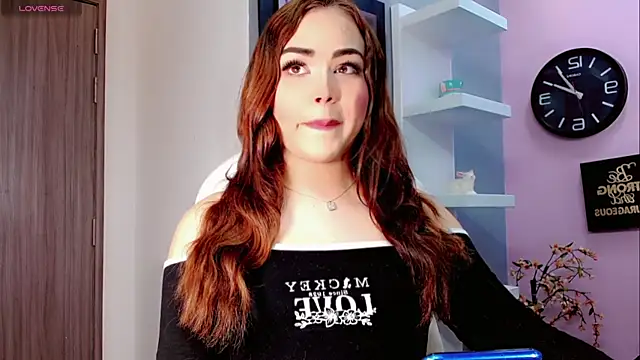 Sophia-Isabella online show from 01/14/25, 07:53