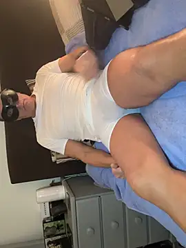 maturemale2024 online show from 02/05/25, 06:15