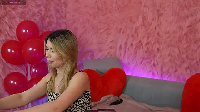 MayaRayy online show from 02/19/26, 09:00