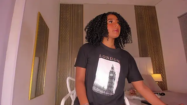 zoe sky  online show from 02/21/26, 11:33