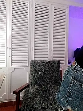 Adel Nesbiit online show from 03/19/26, 07:51