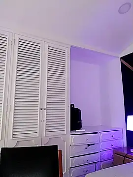 Adel Nesbiit online show from 03/24/26, 07:41