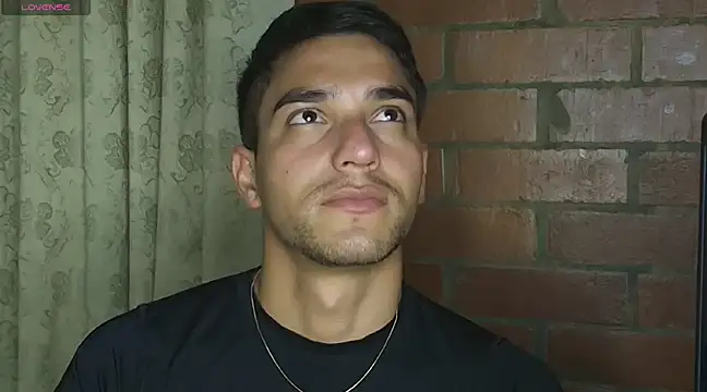 Leandro valenzuela online show from 02/13/25, 02:12