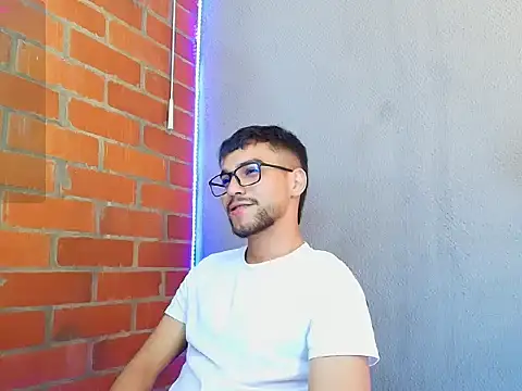 Leandro valenzuela online show from 09/11/25, 08:53