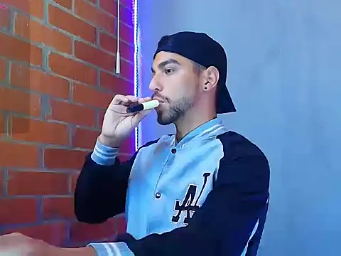 Leandro valenzuela online show from 10/26/25, 02:56