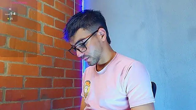 Leandro valenzuela online show from 11/25/25, 07:47