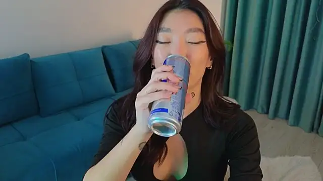 AudreyMell online show from 10/16/25, 02:29