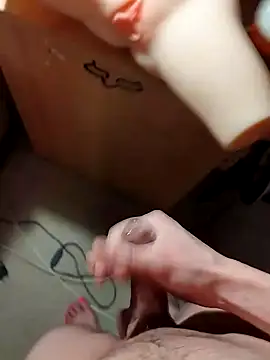 Snapshot of Crazzy_Maiky chatting on 01/07/25, 12:24 Crazzy Maiky online show from 01/07/25, 12:24