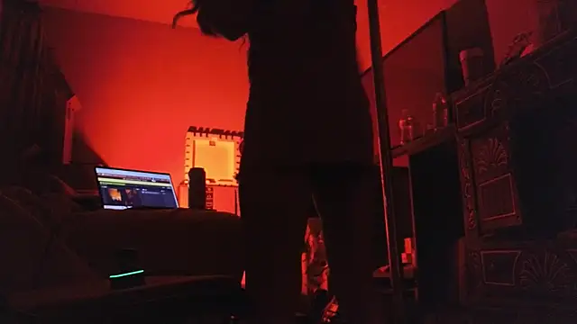 Sandrasaa online show from 11/14/25, 07:18