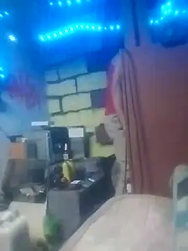 Snapshot of _Dmente_ chatting on 03/18/25, 06:57 Dmente online show from 03/18/25, 06:57