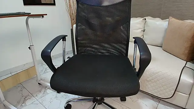 Snapshot of Jhonatan_Morales_S chatting on 12/07/24, 01:03 Jhonatan Morales S online show from 12/07/24, 01:03