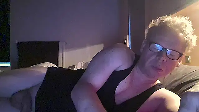 kinkyslet8 online show from 10/13/25, 06:57