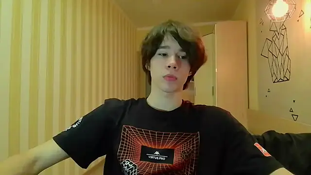 gayGamogey online show from 03/18/25, 05:31