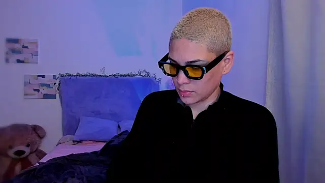 Charlee pink online show from 01/10/26, 09:16