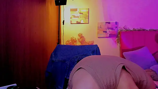 Charlee pink online show from 03/22/26, 08:34