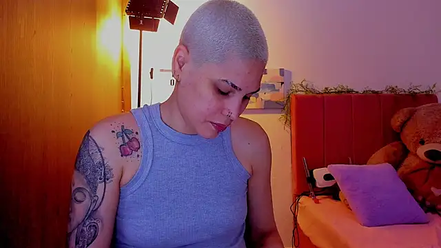 Charlee pink online show from 03/26/26, 05:46