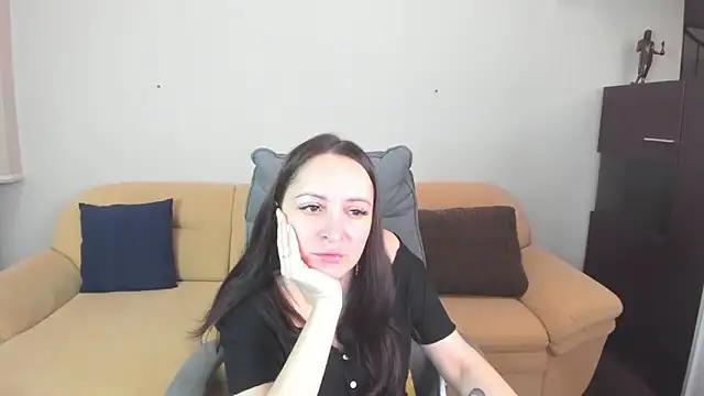 AngellLika online show from 11/24/25, 01:11