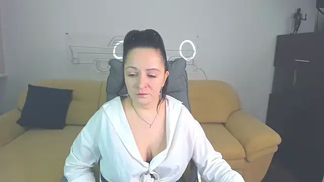 AngellLika online show from 01/13/26, 08:19