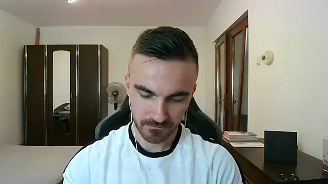 mu5clemania2 online show from 12/15/25, 01:26