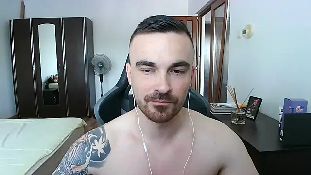 Snapshot of mu5clemania2 chatting on 06/21/26, 02:52 mu5clemania2 online show from 06/21/26, 02:52