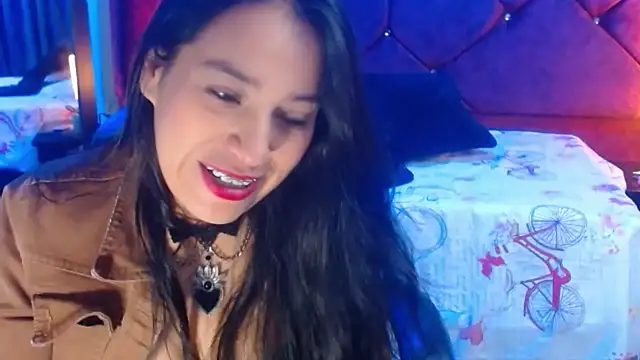 Julietacollins06 online show from 04/18/26, 02:21