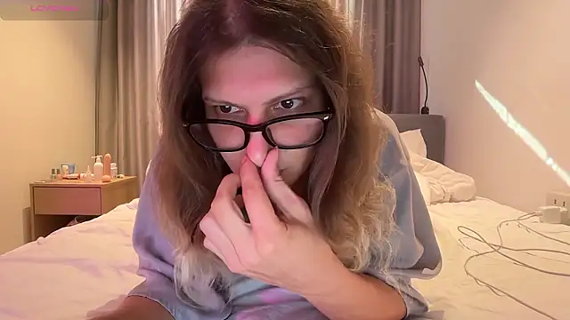 Alice Pinkhead online show from 03/19/26, 09:46