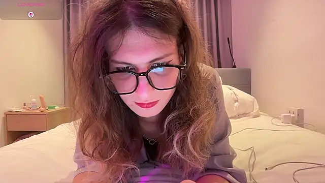 Snapshot of Alice_Pinkhead chatting on 07/14/26, 08:52 Alice Pinkhead online show from 07/14/26, 08:52