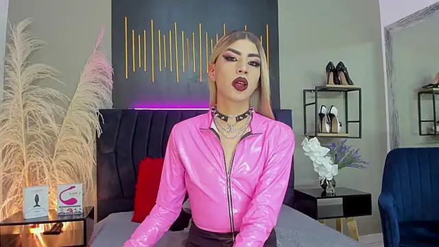 BrianaSchafer online show from 02/17/25, 08:47