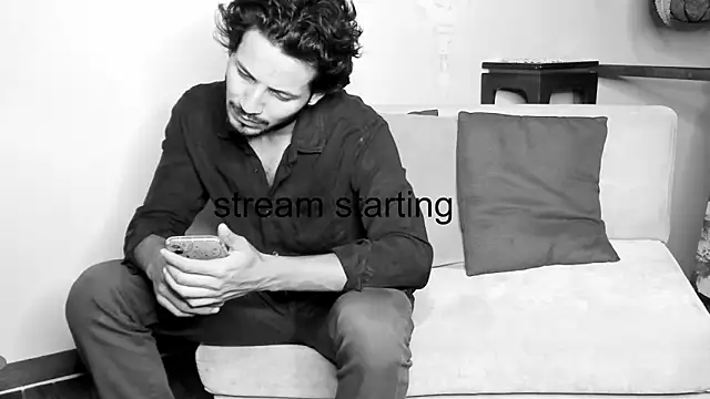 Nicholasrodrii online show from 02/13/25, 10:22