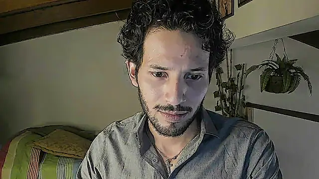 Nicholasrodrii online show from 06/11/26, 08:40